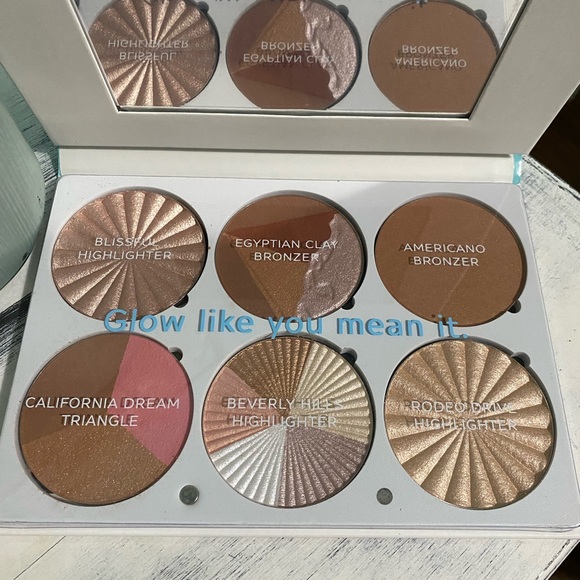 OFRA Cosmetics On The Glow Palette - Picture 3 of 8